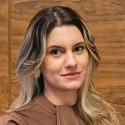 Letícia Lopes